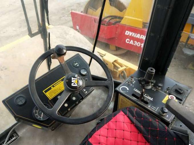 rodillo de camino de la mano de Caterpillar CS-583C segundo de la dislocación 6.6L 1